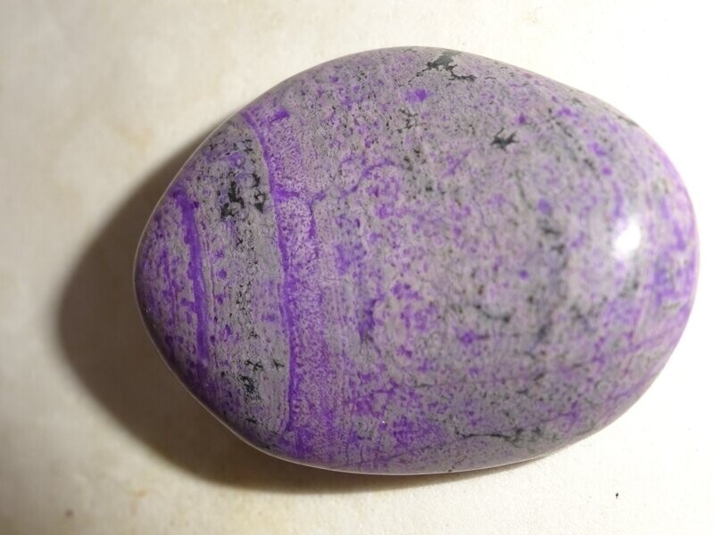 Einzelstück: Sugilith 3, violett Einzelstück: Sugilith 3, violett