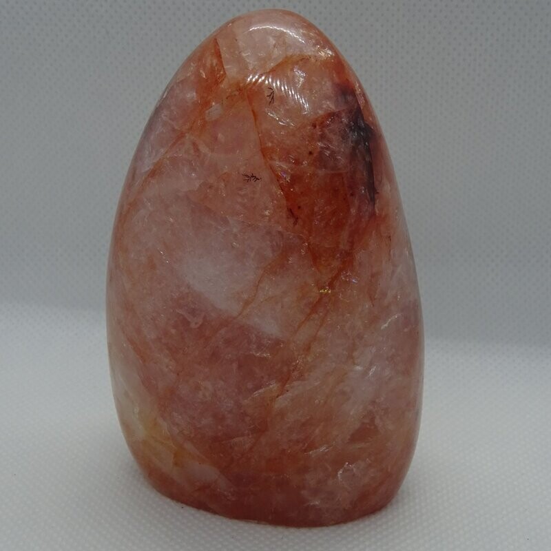 Kristallflamme: Red Healer Quarz 1 Kristallflamme: Red Healer Quarz 1