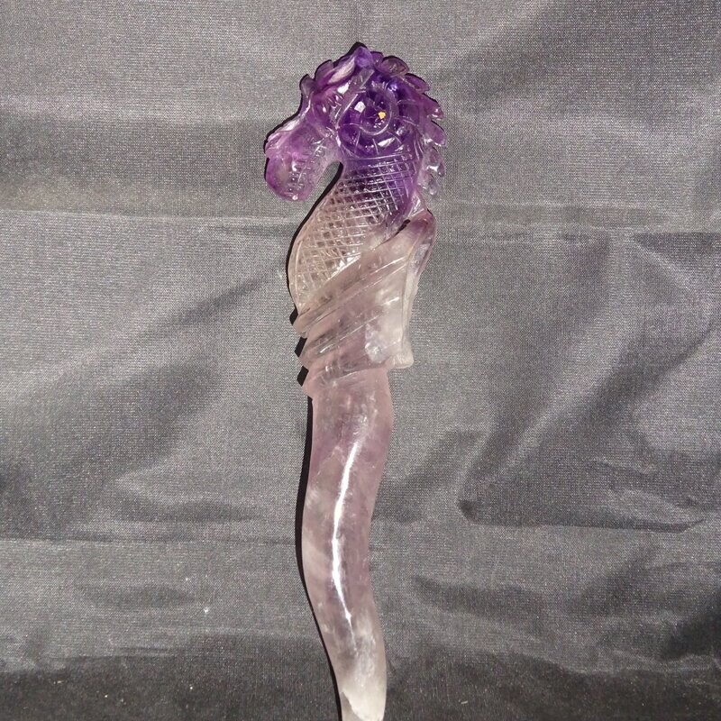 Lichtstab: Drachen Zepter aus Amethyst Lichtstab: Drachen Zepter aus Amethyst