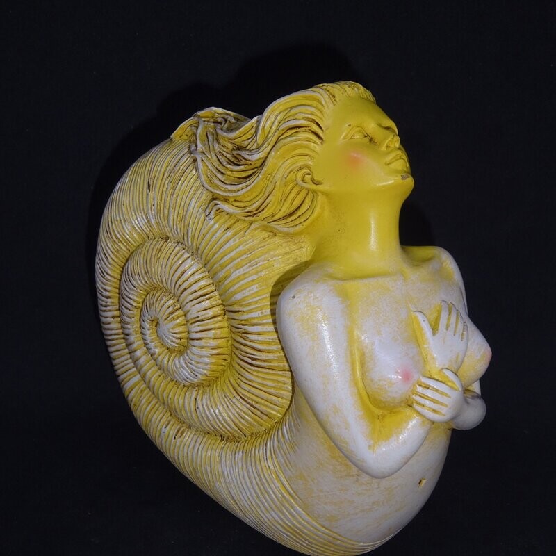 Göttin: Korngöttin Demeter aus Resin Göttin: Korngöttin Demeter aus Resin