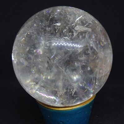 Kristallkugel: Bergkristall mit Regenbögen 4