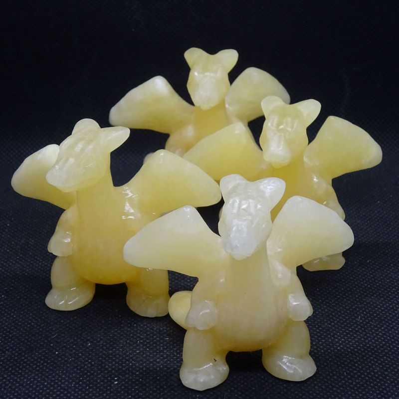 Baby Flug Drache: Orangencalcit Baby Flug Drache: Orangencalcit