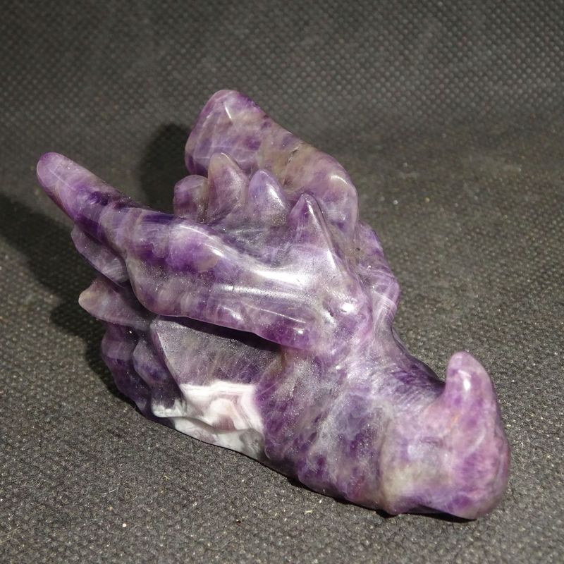 Drachenkopf: Chevron Amethyst 2 Drachenkopf: Chevron Amethyst 2