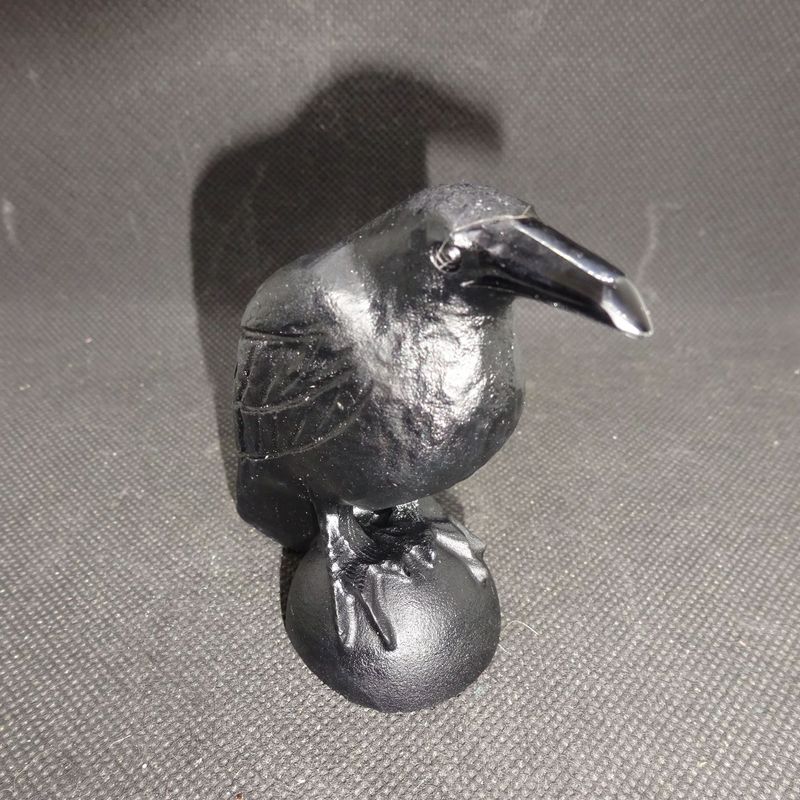 Krafttier: Rabe aus Obsidian 1 Krafttier: Rabe aus Obsidian 1