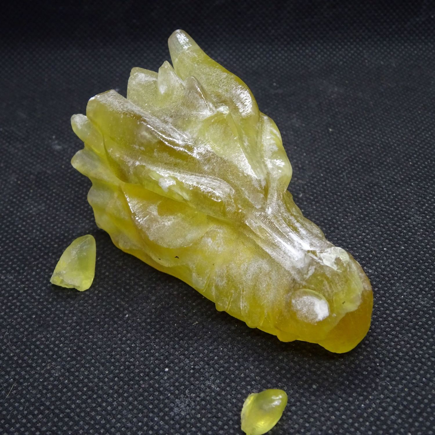 Drachenkopf: gelber Fluorit 3