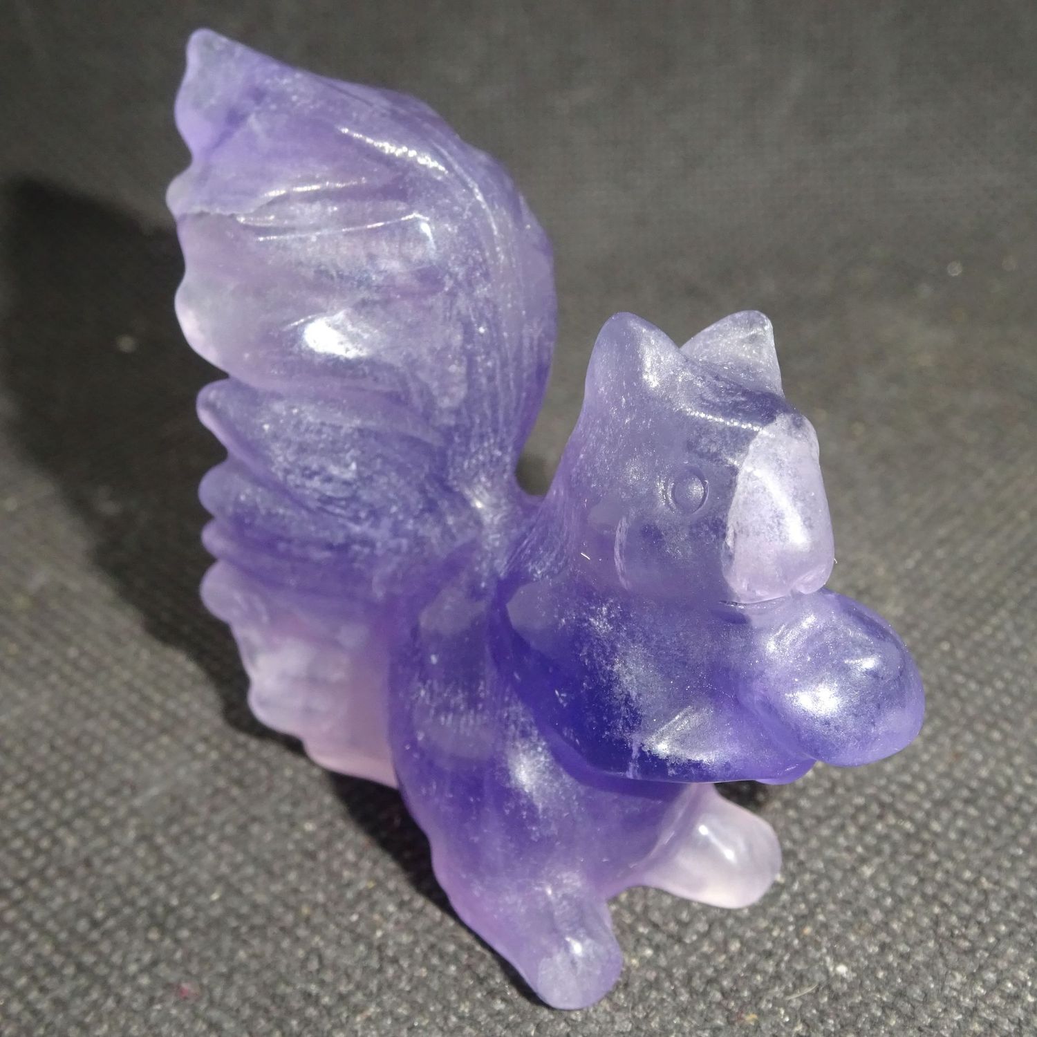 Krafttier: Eichhörnchen aus Fluorit 2