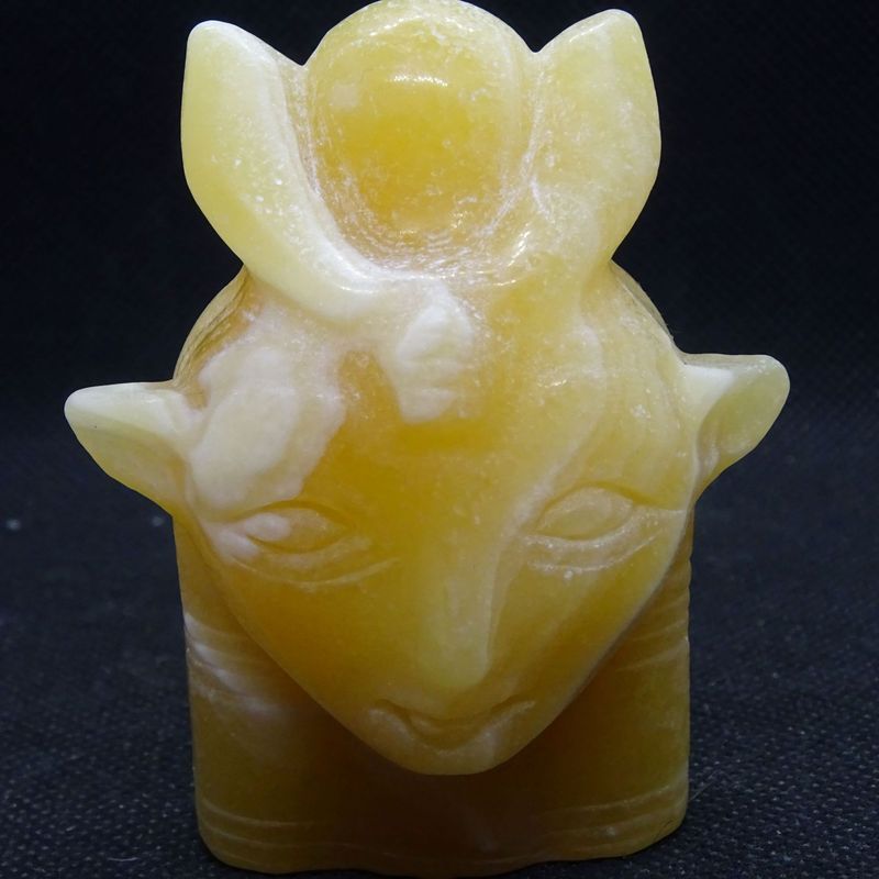 Göttin Hathor: Orangencalcit 2 Göttin Hathor: Orangencalcit 2