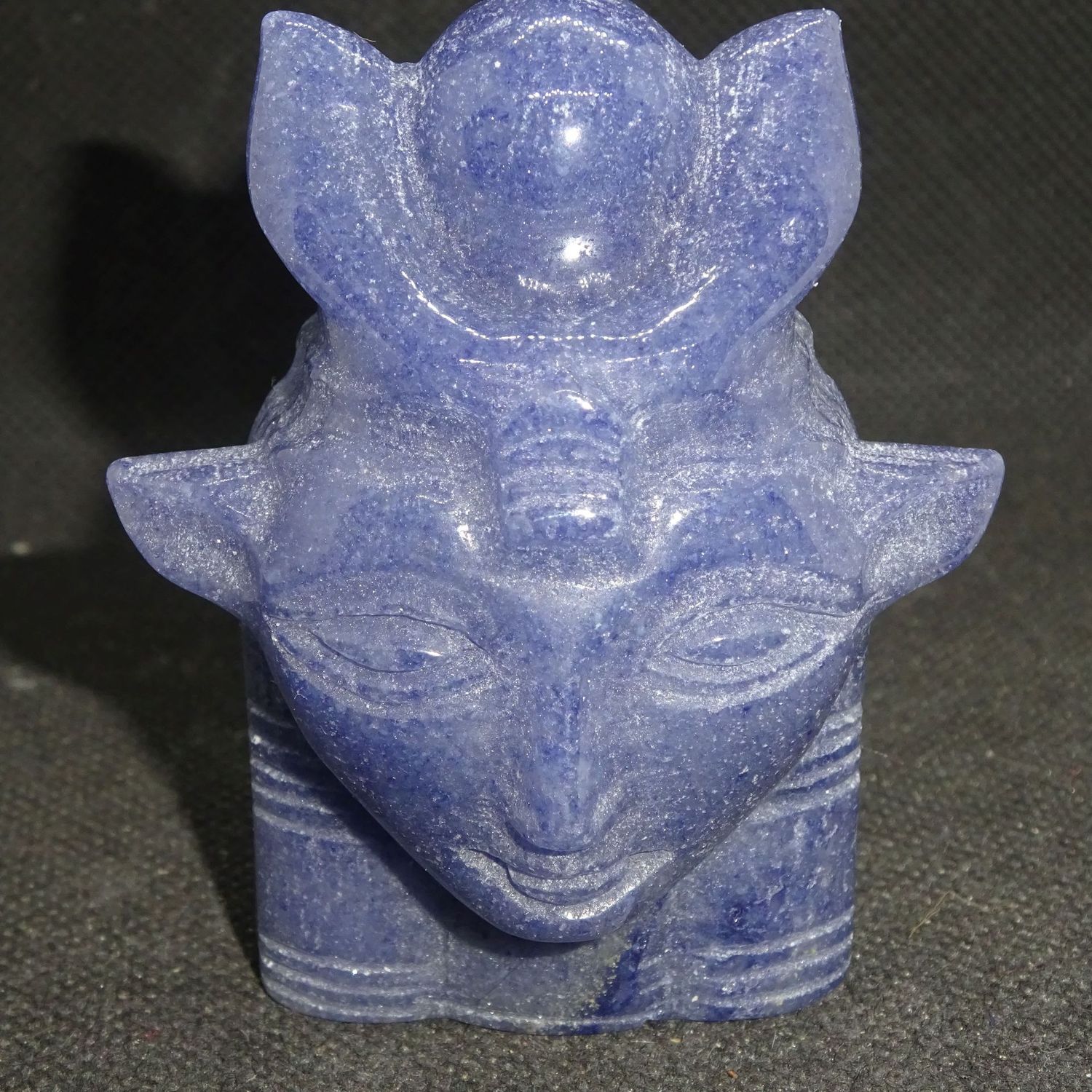 Göttin Hathor: Dumortierit 1