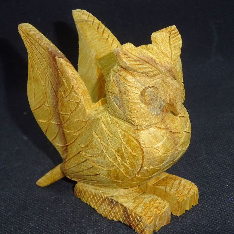 Krafttier: Eule aus Palo Santo Krafttier: Eule aus Palo Santo
