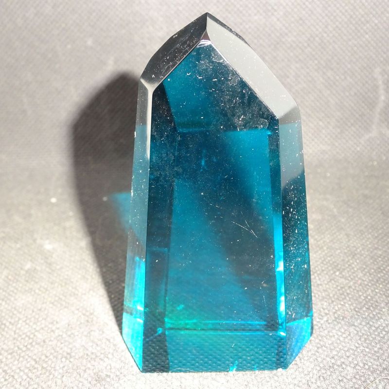 Kristallspitze: Obsidian (Kristallglas) Petrol 2 Kristallspitze: Obsidian (Kristallglas) Petrol 2