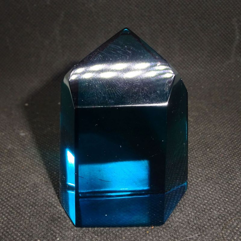 Kristallspitze: Obsidian (Kristallglas) Petrol 3 Kristallspitze: Obsidian (Kristallglas) Petrol 3