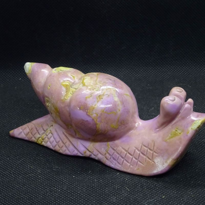 Krafttier: Schnecke aus Phosphosiderit Krafttier: Schnecke aus Phosphosiderit