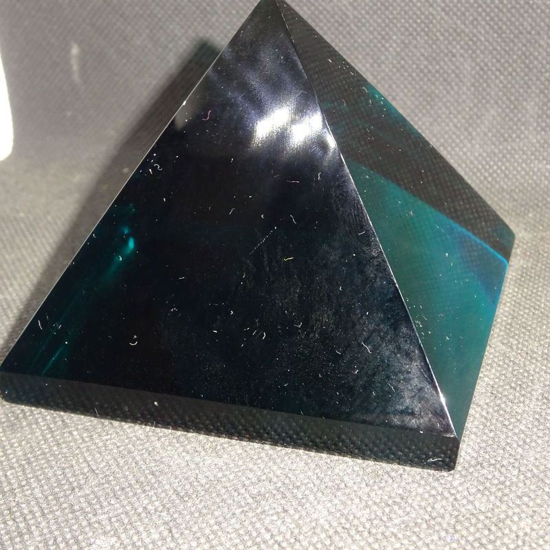 Kristallpyramide: Obsidian (Kristallglas) Petrol 2 Kristallpyramide: Obsidian (Kristallglas) Petrol 2