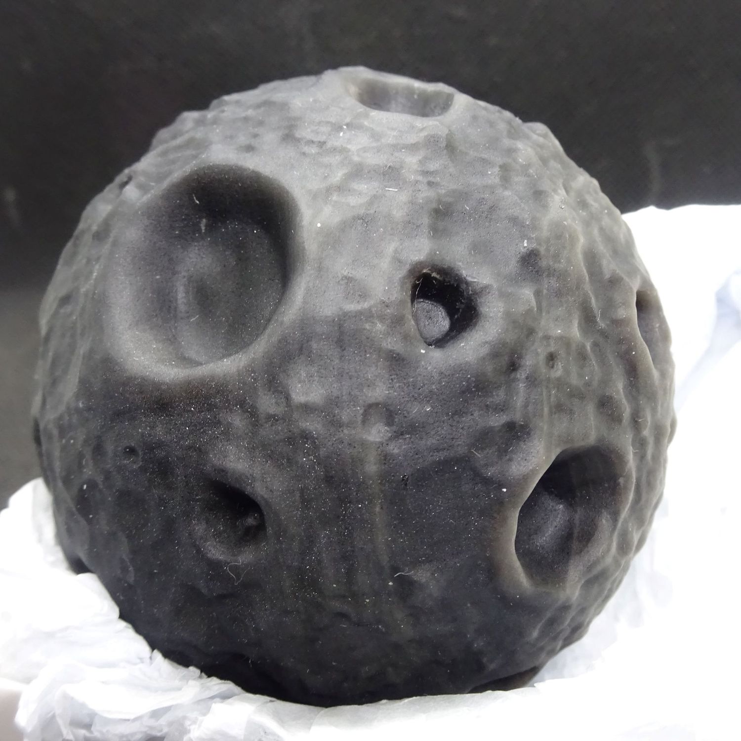 Planet Mond:  Silberobsidian