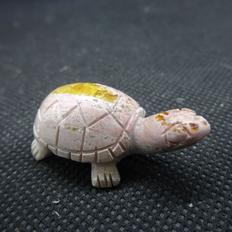 Krafttier: Schildkröte aus Opal in Muttergestein 1 Krafttier: Schildkröte aus Opal in Muttergestein 1