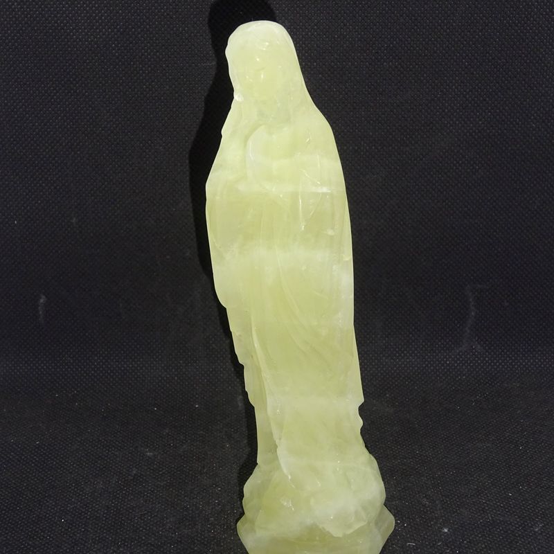 Göttin Maria: aus Lemoncitrin 1 Göttin Maria: aus Lemoncitrin 1