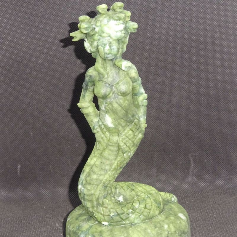 Göttin Medusa: Jade