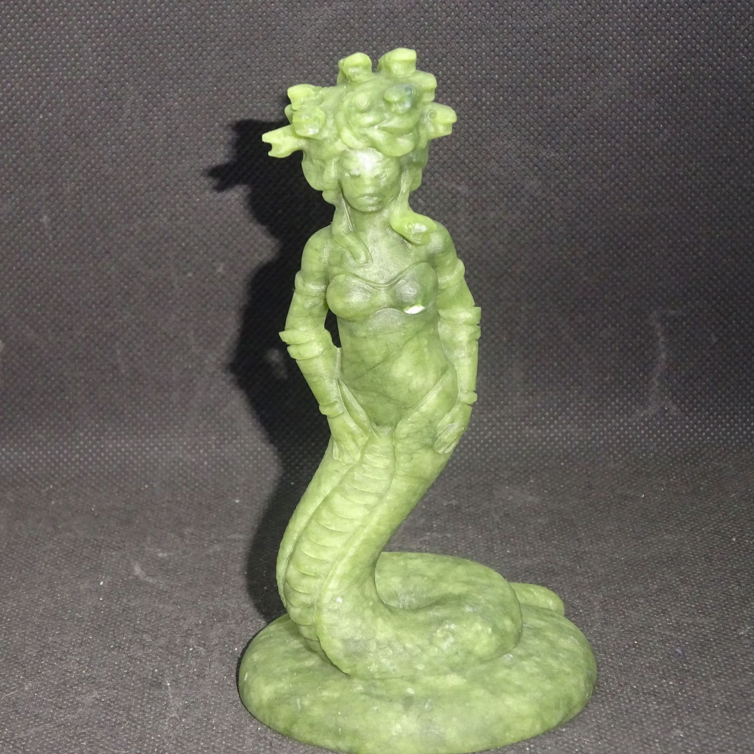 Göttin Medusa: Jade, klein 1