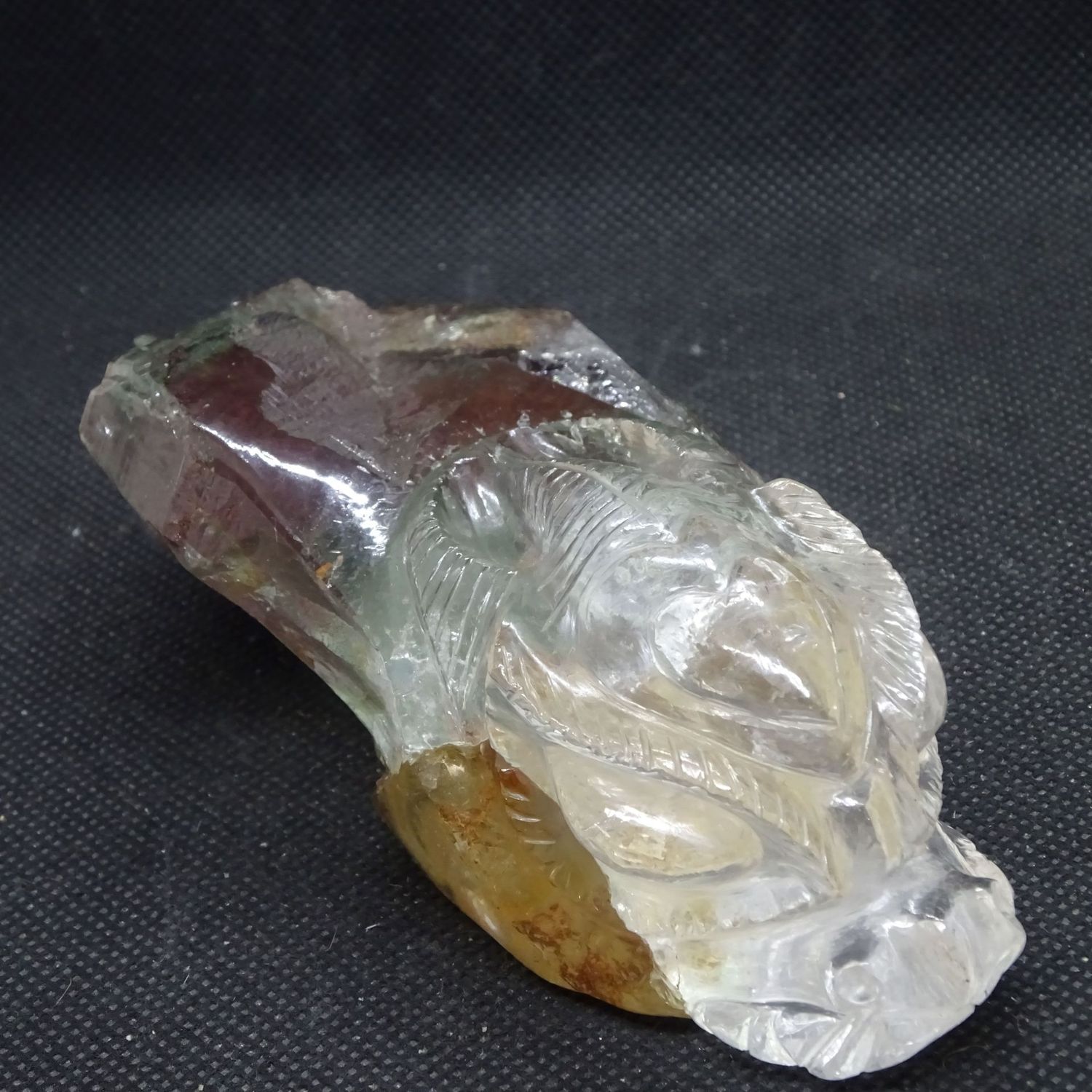 Drachenkopf: Quetzalcoatl aus Himalayaquarz mit Chlorit und Golden Healer