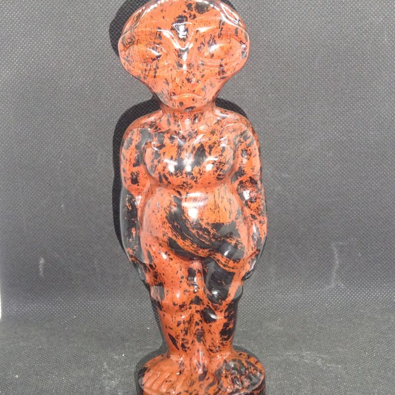 Urmutter: Mahagoni Obsidian
