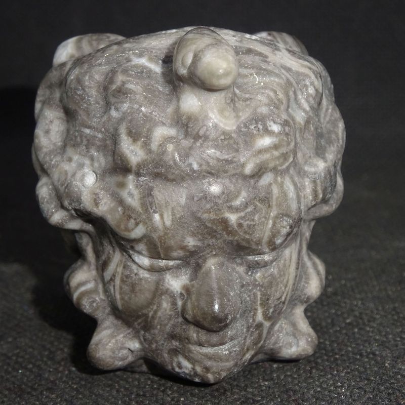 Göttin Medusa: Muschelstein 2