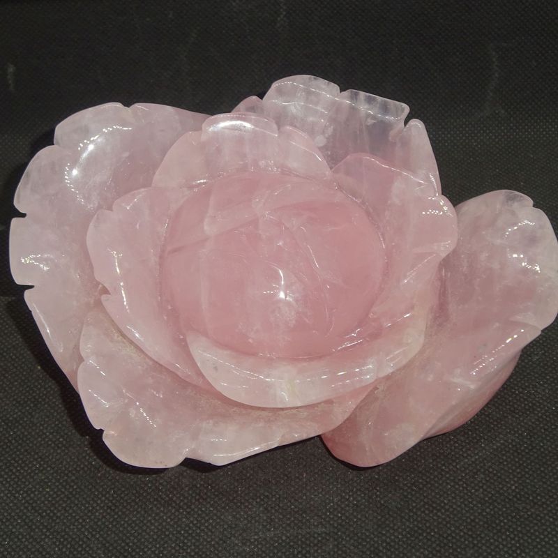 Symbol: Rose aus Rosenquarz 1