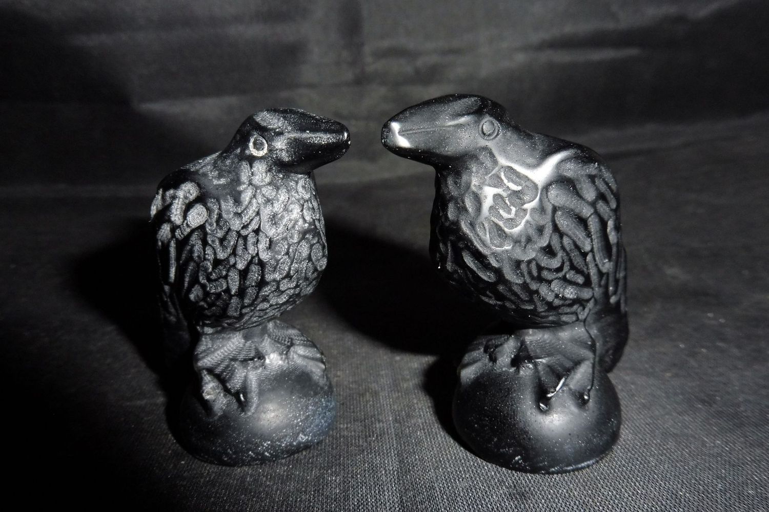 Krafttier: Rabe aus Obsidian, klein
