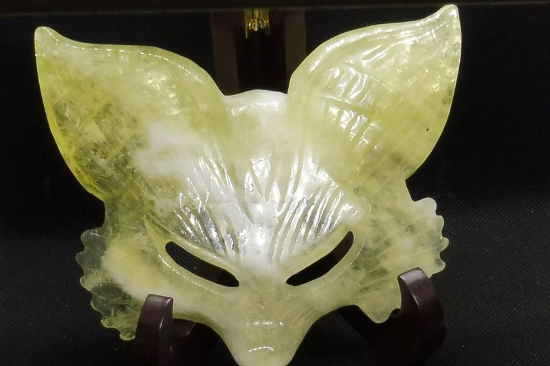 Krafttier: Fuchsmaske aus Lemoncitrin Krafttier: Fuchsmaske aus Lemoncitrin