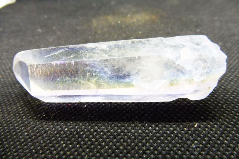 Kristallspitze: Angel Aura Quarz 2 Kristallspitze: Angel Aura Quarz 2