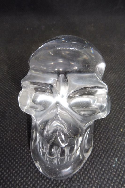 Kristallschädel: lemuirischer Bergkristall Kristallschädel: lemuirischer Bergkristall