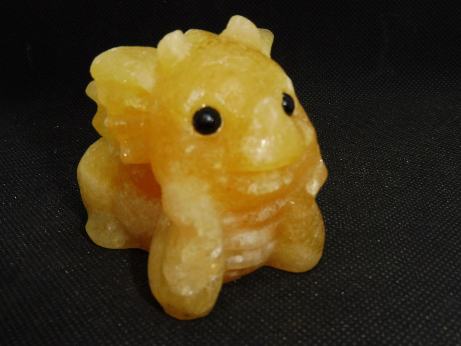 Ganzkörperdrache: Orangencalcit Ganzkörperdrache: Orangencalcit