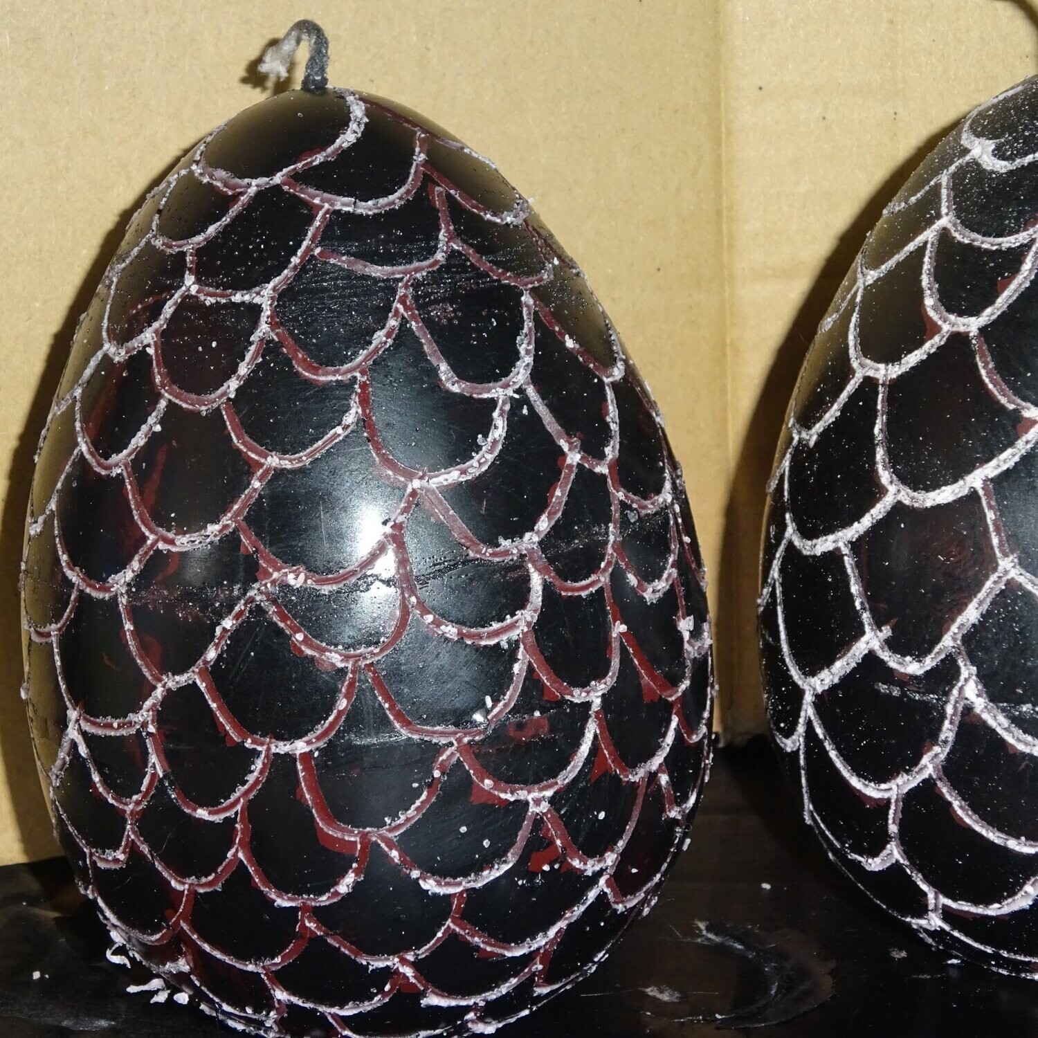 Drachenei Kerze: mit Mutter Erde Baby Drachen aus Obsidian