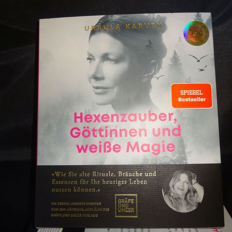 Ursula Karven: Hexenzauber, Göttinnen und weiße Magie (Mängelexemplar)