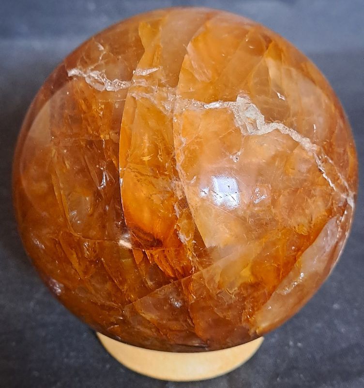 Kristallkugel: Golden Healer Quarz