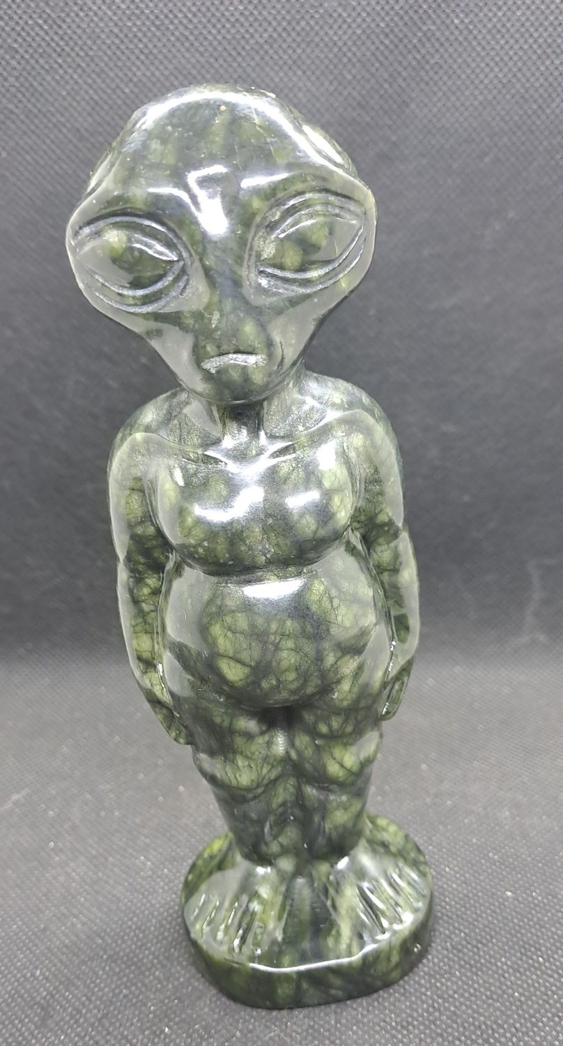Urmutter: Nephrit Jade 3