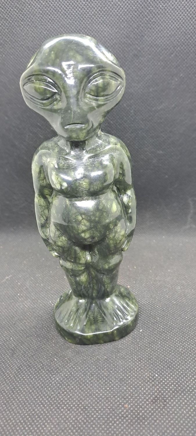 Urmutter: Nephrit Jade 1 Urmutter: Nephrit Jade 1