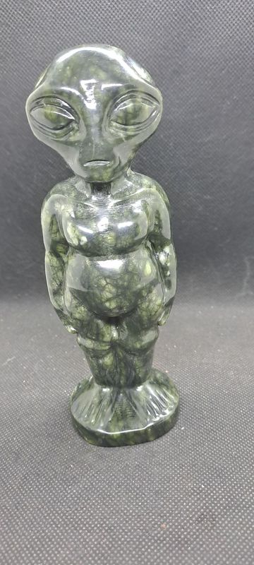 Urmutter: Nephrit Jade 1 Urmutter: Nephrit Jade 1