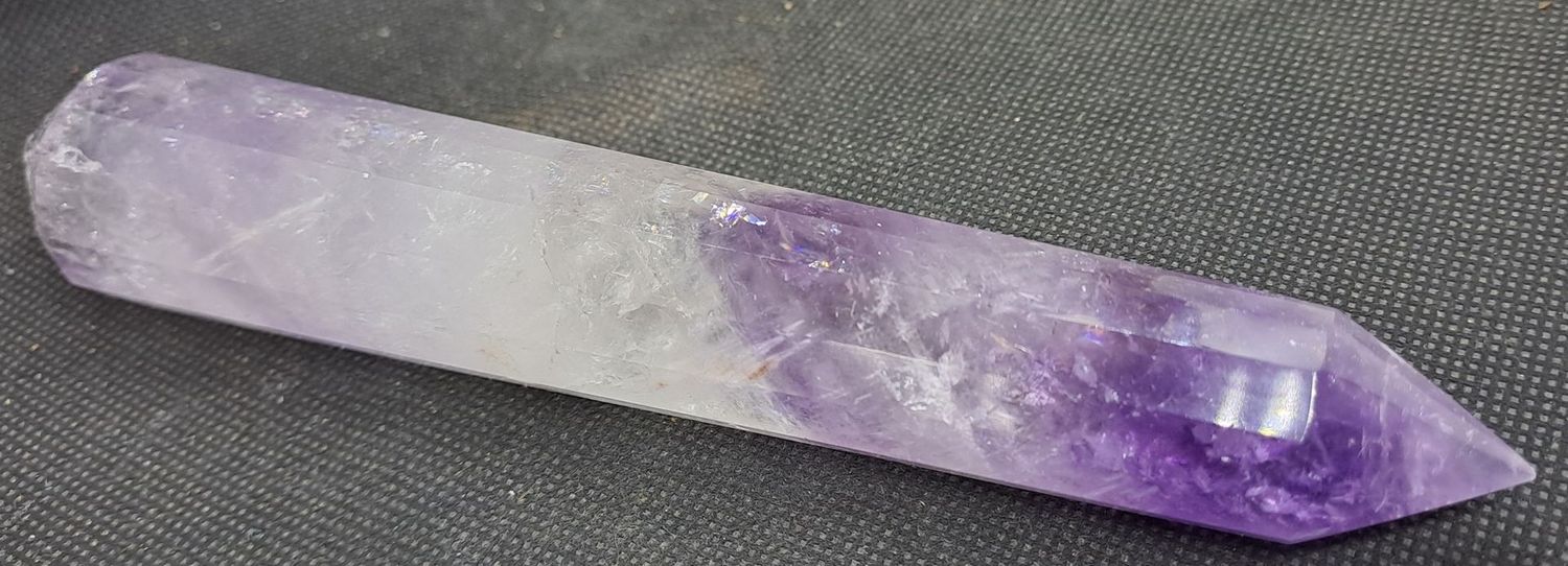 Energiestab: Energiestab: "Vogelcut" Kristall aus Amethyst 1