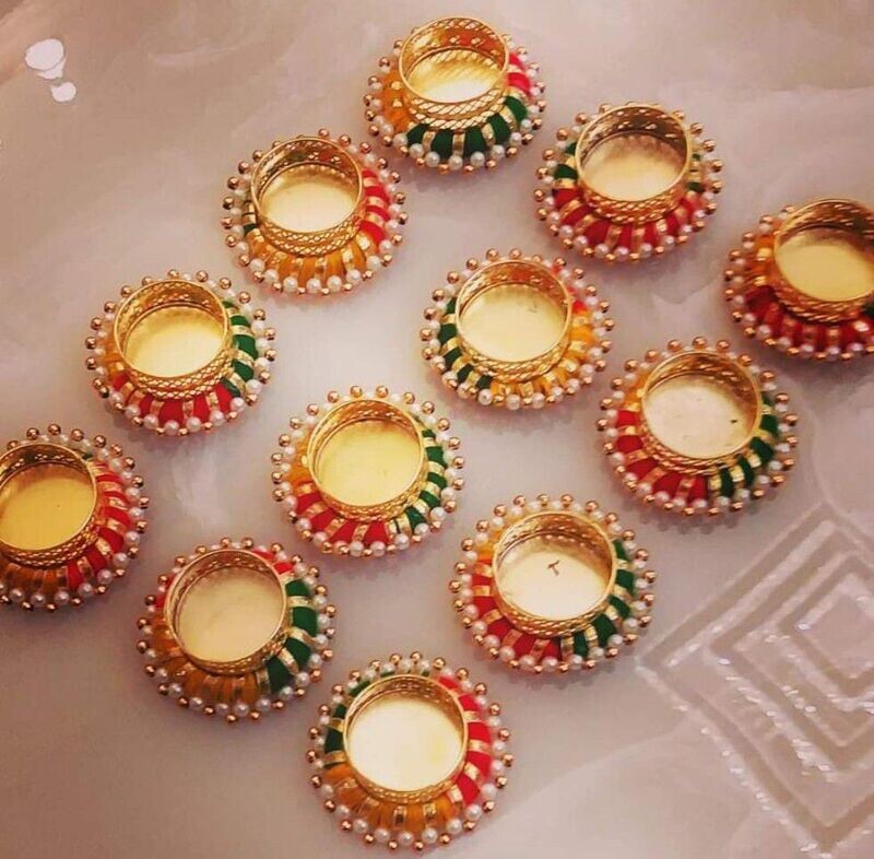 Decorative tealight candle holders