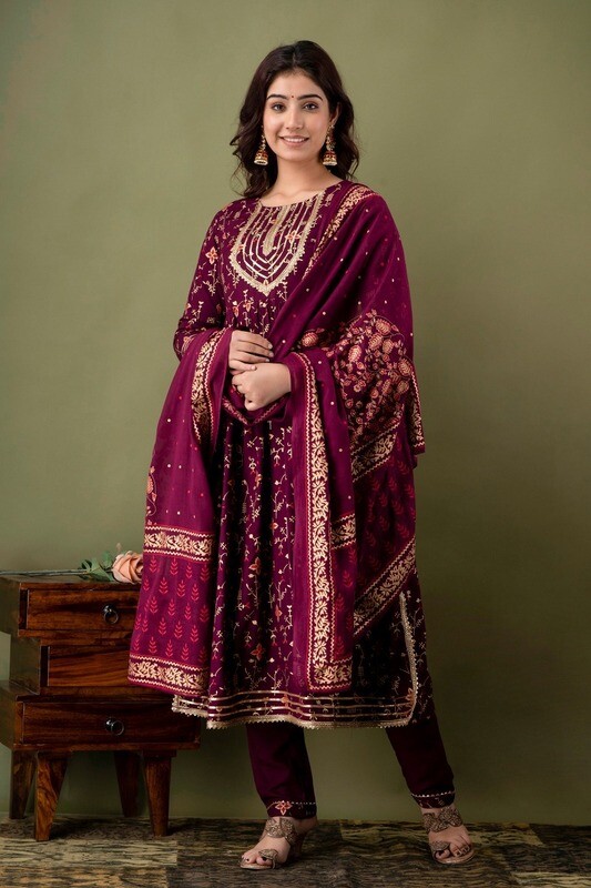 Naira Cut sets