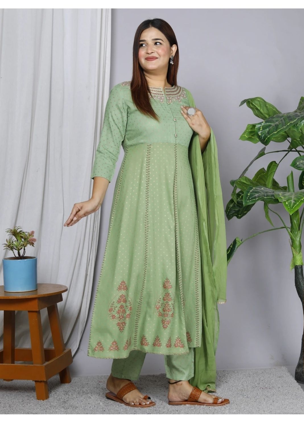 Anarkali set (plus sizes)