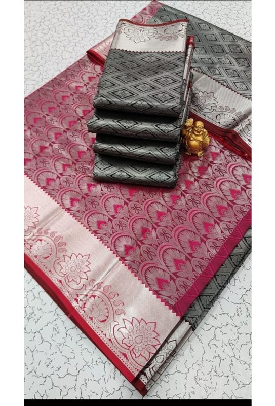 Kanjivaram Silk Blend Saree
