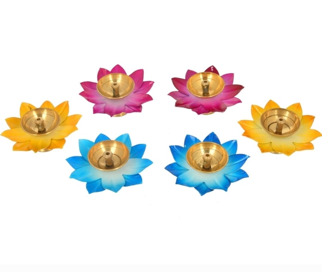 Lotus metal diyas