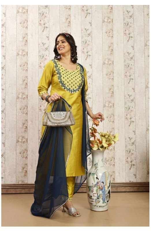 Straight salwaar set