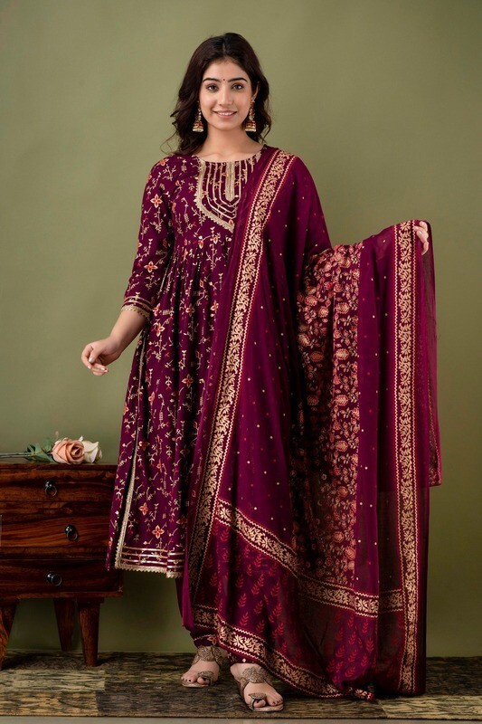 Naira Cut sets