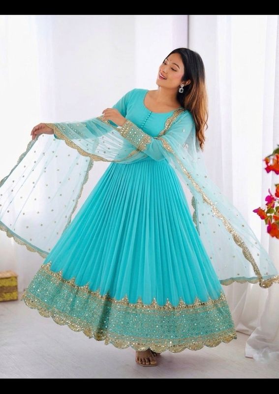 Gown duppata set