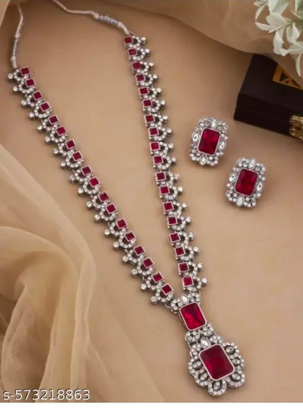 Stone necklace sets