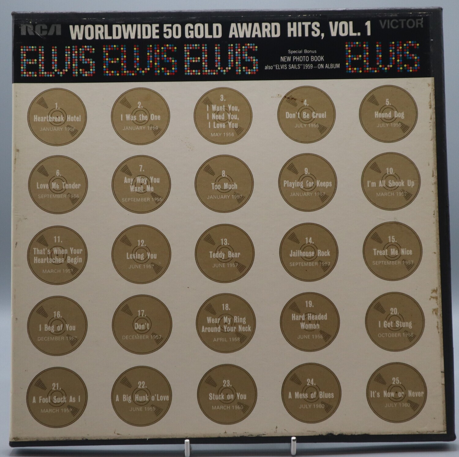 Worldwide 50 Gold Award Hits Volume 1