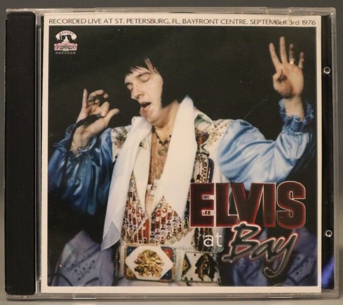 Elvis At Bay