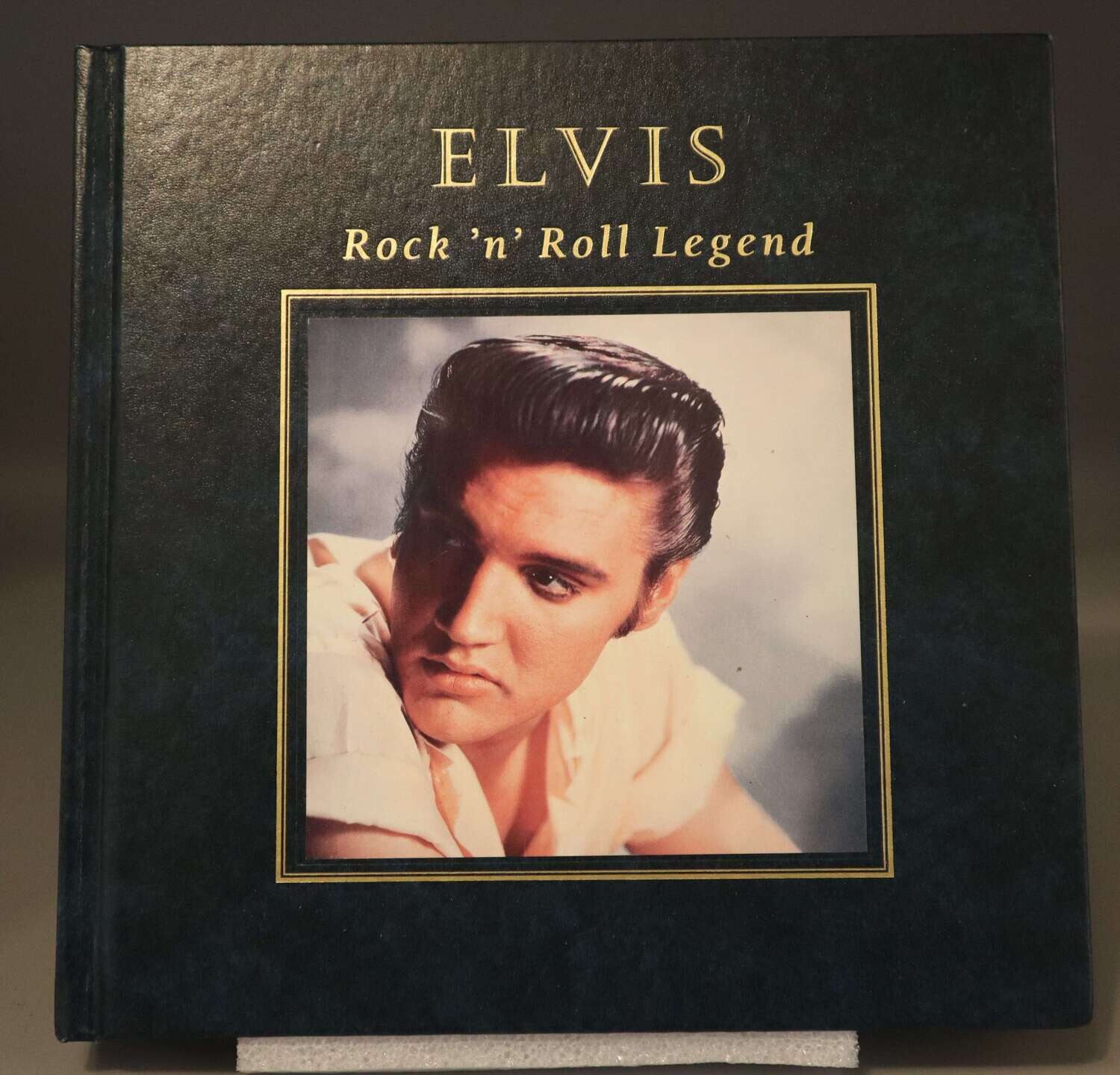 Elvis Rock n Roll Legend